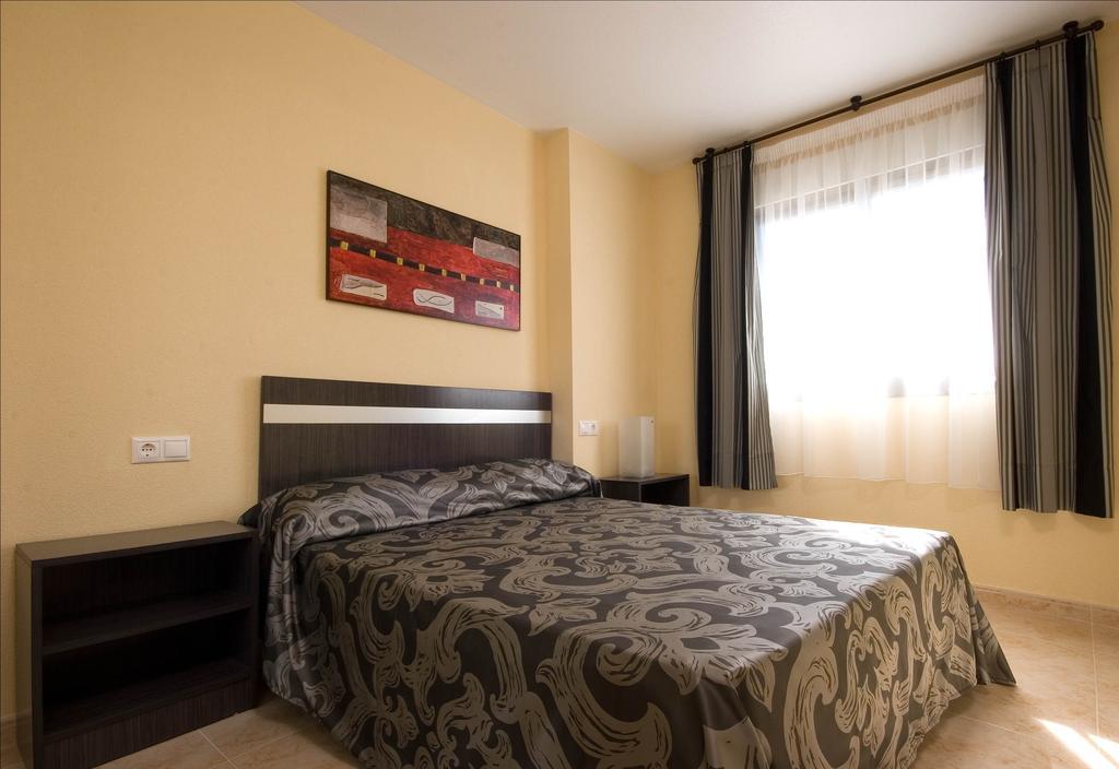 Hotel La Cala Finestrat Cala de Finestrat Rum bild
