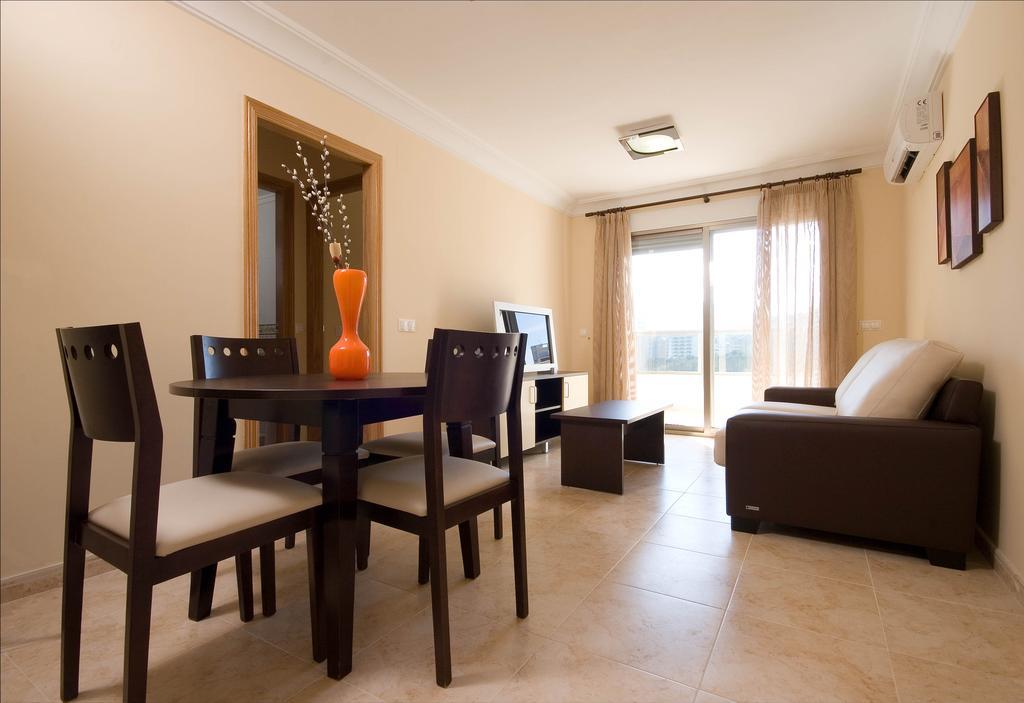 Hotel La Cala Finestrat Cala de Finestrat Rum bild